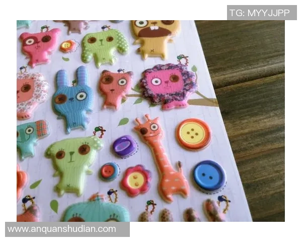 足球明星手办贴纸图片欣赏与收藏指南，尽享球场魅力与艺术之美