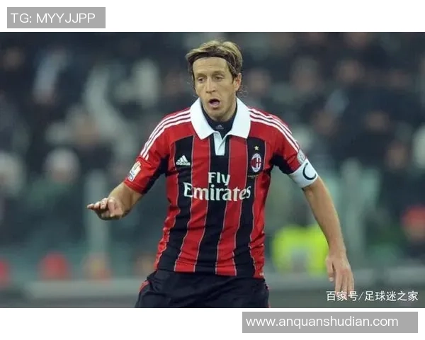 足球明星的光环背后潜藏的风险与挑战分析